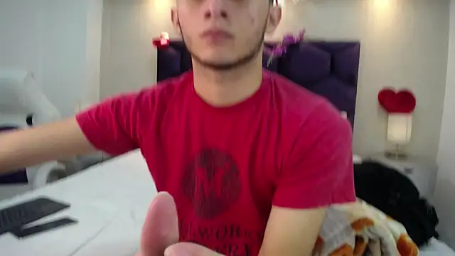 Snapshot of MrWilliseo chatting on February 12, 2025, 7:35 pm MrWilliseo online show from February 12, 2025, 7:35 pm