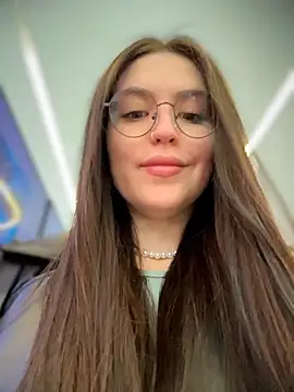 Snapshot of meow_girl chatting on April 12, 2026, 1:36 pm meow girl online show from April 12, 2026, 1:36 pm