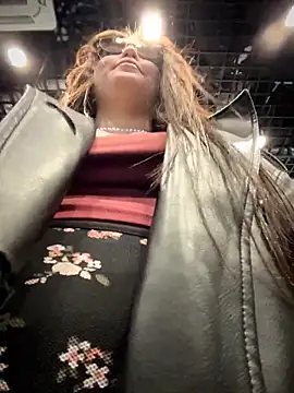 Snapshot of meow_girl chatting on March 4, 2026, 1:08 pm meow girl online show from March 4, 2026, 1:08 pm