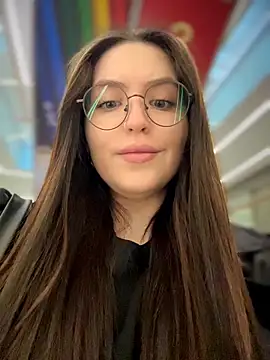 Snapshot of meow_girl chatting on April 19, 2026, 9:10 am meow girl online show from April 19, 2026, 9:10 am