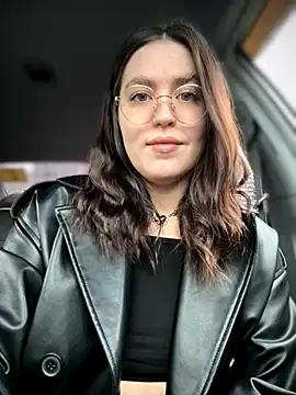 meow girl online show from November 23, 2025, 7:40 am