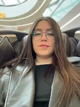 Snapshot of meow_girl chatting on March 25, 2026, 10:14 am meow girl online show from March 25, 2026, 10:14 am