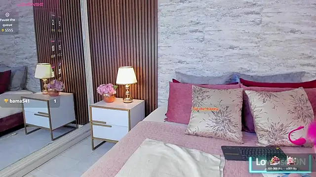 Snapshot of MadisonHunter2024 chatting on October 28, 2025, 7:57 pm MadisonHunter2024 online show from October 28, 2025, 7:57 pm