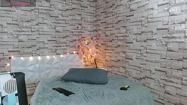 Vanse lust online show from March 18, 2025, 1:57 am