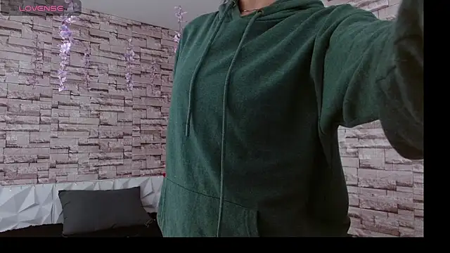 Vanse lust online show from September 17, 2025, 6:21 pm