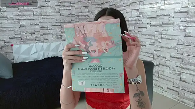 Vanse lust online show from October 15, 2025, 9:23 pm