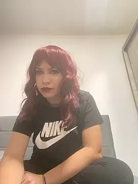 Snapshot of NicolleNova chatting on December 23, 2024, 10:12 pm NicolleNova online show from December 23, 2024, 10:12 pm