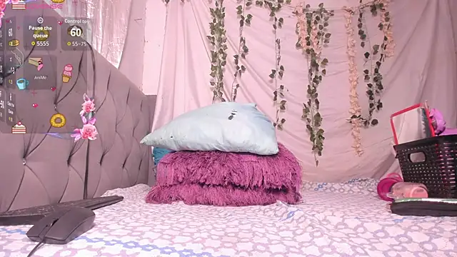 Snapshot of imtiffany_w chatting on September 20, 2025, 2:11 pm imtiffany w online show from September 20, 2025, 2:11 pm