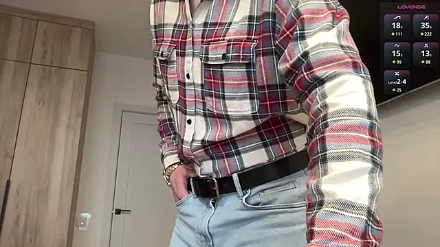 cute mark online show from February 9, 2026, 1:42 pm