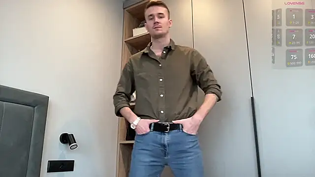 Snapshot of cute_mark chatting on November 23, 2025, 9:41 am cute mark online show from November 23, 2025, 9:41 am