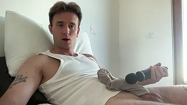 Snapshot of cute_mark chatting on July 28, 2026, 1:43 pm cute mark online show from July 28, 2026, 1:43 pm