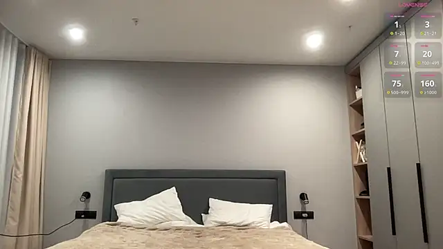 Snapshot of cute_mark chatting on November 10, 2025, 7:19 pm cute mark online show from November 10, 2025, 7:19 pm