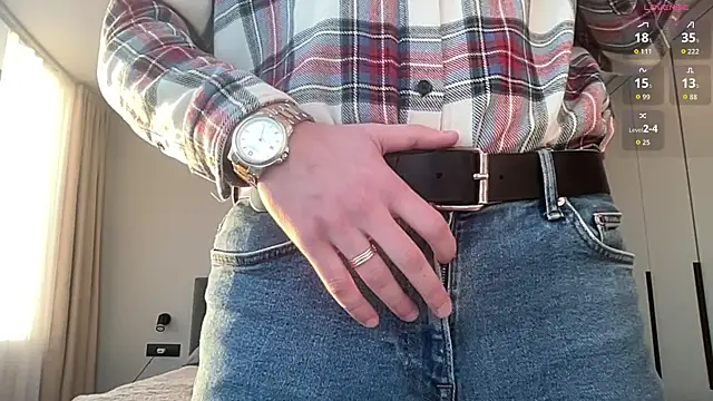 cute mark online show from January 12, 2026, 12:34 pm