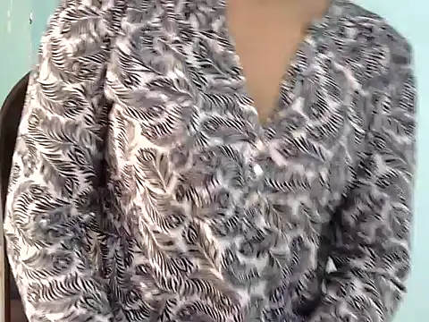 Snapshot of Nehasingh2024 chatting on October 21, 2025, 9:09 am Nehasingh2024 online show from October 21, 2025, 9:09 am