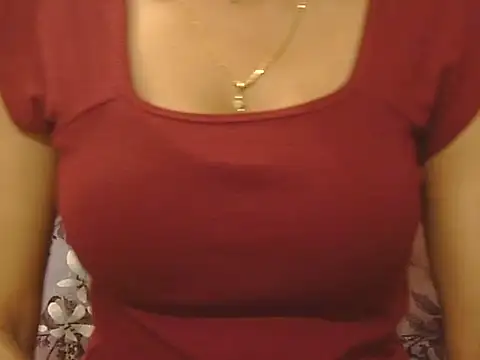 Snapshot of _FluffyHxney_ chatting on September 10, 2025, 3:55 pm  FluffyHxney  online show from September 10, 2025, 3:55 pm