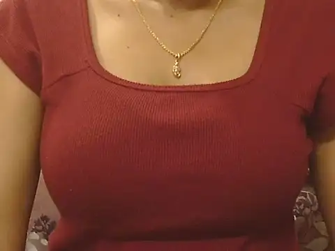 Snapshot of _FluffyHxney_ chatting on October 5, 2025, 7:26 pm  FluffyHxney  online show from October 5, 2025, 7:26 pm