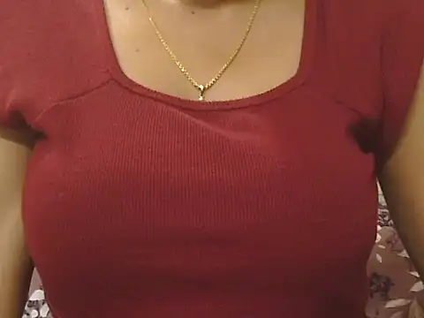 Snapshot of _FluffyHxney_ chatting on September 14, 2025, 5:35 pm  FluffyHxney  online show from September 14, 2025, 5:35 pm