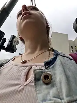 Public Katrisha online show from October 22, 2025, 3:33 pm