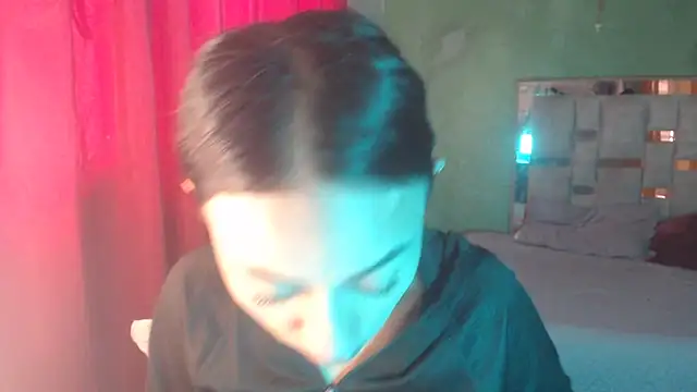 Snapshot of Little_aphrodite chatting on December 3, 2025, 9:58 pm Little aphrodite online show from December 3, 2025, 9:58 pm