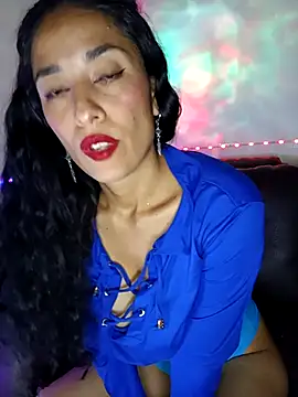 Snapshot of chloewildd_ chatting on May 29, 2026, 3:45 am chloewildd online show from May 29, 2026, 3:45 am