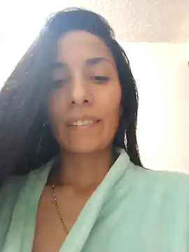 chloewildd  online show from September 18, 2025, 3:15 pm