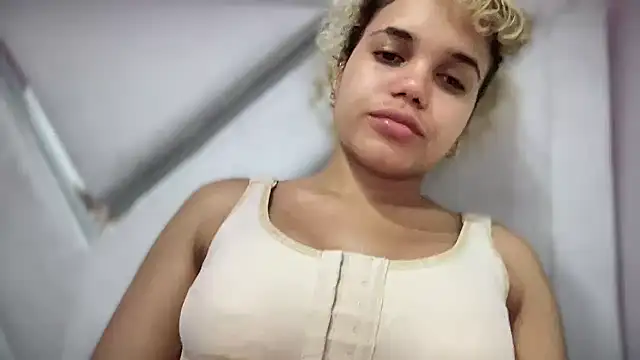 brithneysquirt online show from November 12, 2025, 11:41 pm