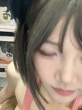 Snapshot of buluuuuuu chatting on November 23, 2025, 12:37 pm buluuuuuu online show from November 23, 2025, 12:37 pm