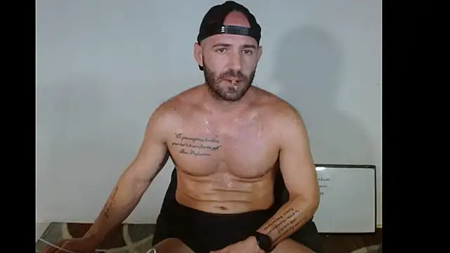 Snapshot of TheNakedPreacher chatting on January 23, 2025, 9:39 am TheNakedPreacher online show from January 23, 2025, 9:39 am