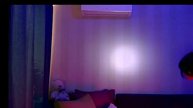 Snapshot of LilyXSky chatting on February 19, 2025, 2:55 pm LilyXSky online show from February 19, 2025, 2:55 pm