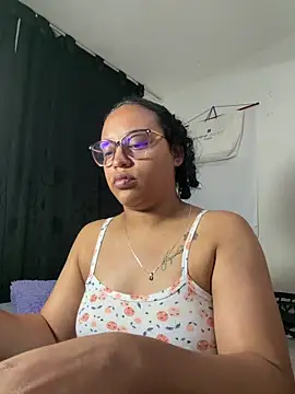 Snapshot of angela_angels_ chatting on May 23, 2026, 1:48 am angela angels online show from May 23, 2026, 1:48 am