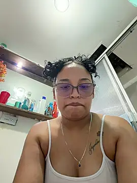 Snapshot of angela_angels_ chatting on May 18, 2026, 12:55 am angela angels online show from May 18, 2026, 12:55 am