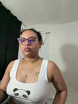 Snapshot of angela_angels_ chatting on May 20, 2026, 3:36 am angela angels online show from May 20, 2026, 3:36 am
