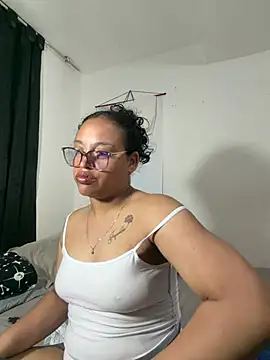 Snapshot of angela_angels_ chatting on April 1, 2026, 7:53 am angela angels online show from April 1, 2026, 7:53 am