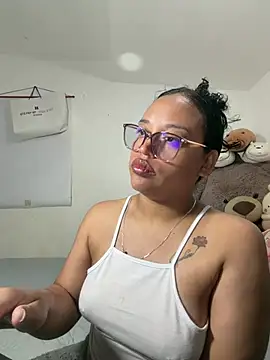 Snapshot of angela_angels_ chatting on February 6, 2026, 7:26 am angela angels online show from February 6, 2026, 7:26 am