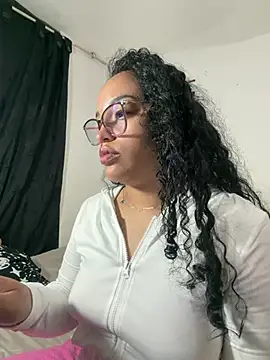 Snapshot of angela_angels_ chatting on March 26, 2026, 9:40 am angela angels online show from March 26, 2026, 9:40 am