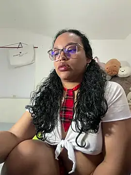 Snapshot of angela_angels_ chatting on February 14, 2026, 9:31 am angela angels online show from February 14, 2026, 9:31 am