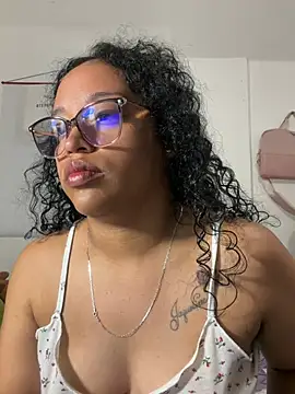 Snapshot of angela_angels_ chatting on April 8, 2026, 10:50 am angela angels online show from April 8, 2026, 10:50 am