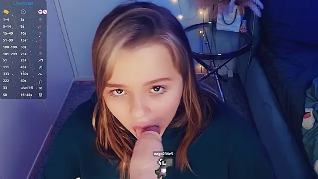 Snapshot of AlliceBrown_ chatting on January 20, 2025, 7:14 pm AlliceBrown online show from January 20, 2025, 7:14 pm