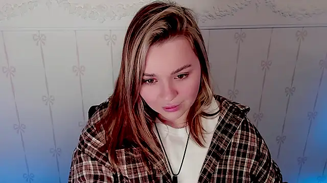 Snapshot of AlliceBrown_ chatting on January 27, 2025, 2:13 pm AlliceBrown online show from January 27, 2025, 2:13 pm