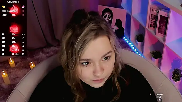 Snapshot of AlliceBrown_ chatting on February 22, 2025, 5:02 pm AlliceBrown online show from February 22, 2025, 5:02 pm