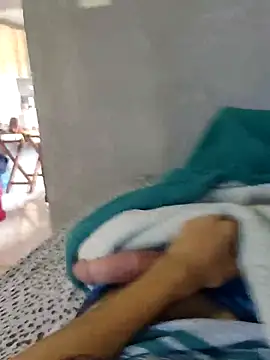 Snapshot of Juliano69xv chatting on March 18, 2025, 12:50 pm Juliano69xv online show from March 18, 2025, 12:50 pm