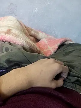 Snapshot of Juliano69xv chatting on September 10, 2025, 12:37 pm Juliano69xv online show from September 10, 2025, 12:37 pm