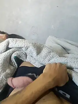 Snapshot of Juliano69xv chatting on March 5, 2025, 12:22 pm Juliano69xv online show from March 5, 2025, 12:22 pm