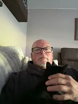 Snapshot of wildrocket02 chatting on May 8, 2026, 12:42 pm wildrocket02 online show from May 8, 2026, 12:42 pm