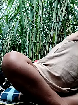 Snapshot of Betty20zx chatting on November 16, 2025, 1:32 am Betty20zx online show from November 16, 2025, 1:32 am