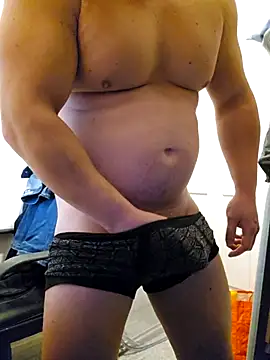 Snapshot of massivemax chatting on November 27, 2025, 10:27 am massivemax online show from November 27, 2025, 10:27 am