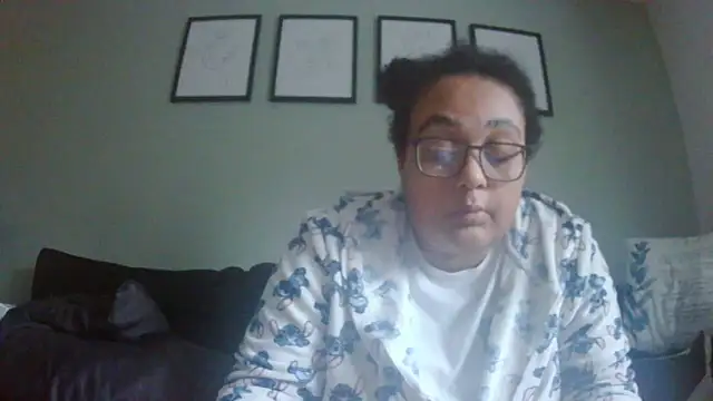 vanilla chocolate23 online show from February 19, 2026, 8:55 am