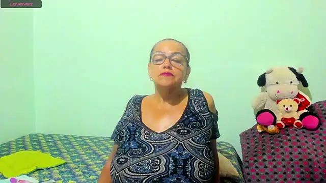 Zamara milf online show from October 17, 2025, 10:07 am