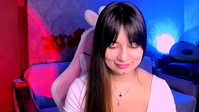 Snapshot of Swee_Alicee chatting on December 13, 2024, 2:27 pm Swee Alicee online show from December 13, 2024, 2:27 pm