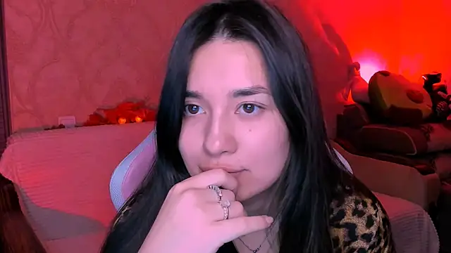 Snapshot of Swee_Alicee chatting on October 7, 2025, 6:53 pm Swee Alicee online show from October 7, 2025, 6:53 pm